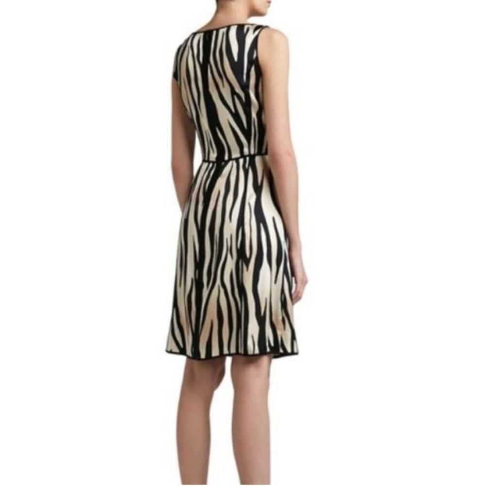 St John silk tiger print sleeveless a-line dress size 12 - Picture 3 of 14